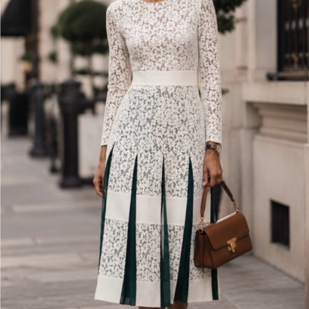 Elegant Tory Burch Lace Midi Dress with Green Pleat Accents